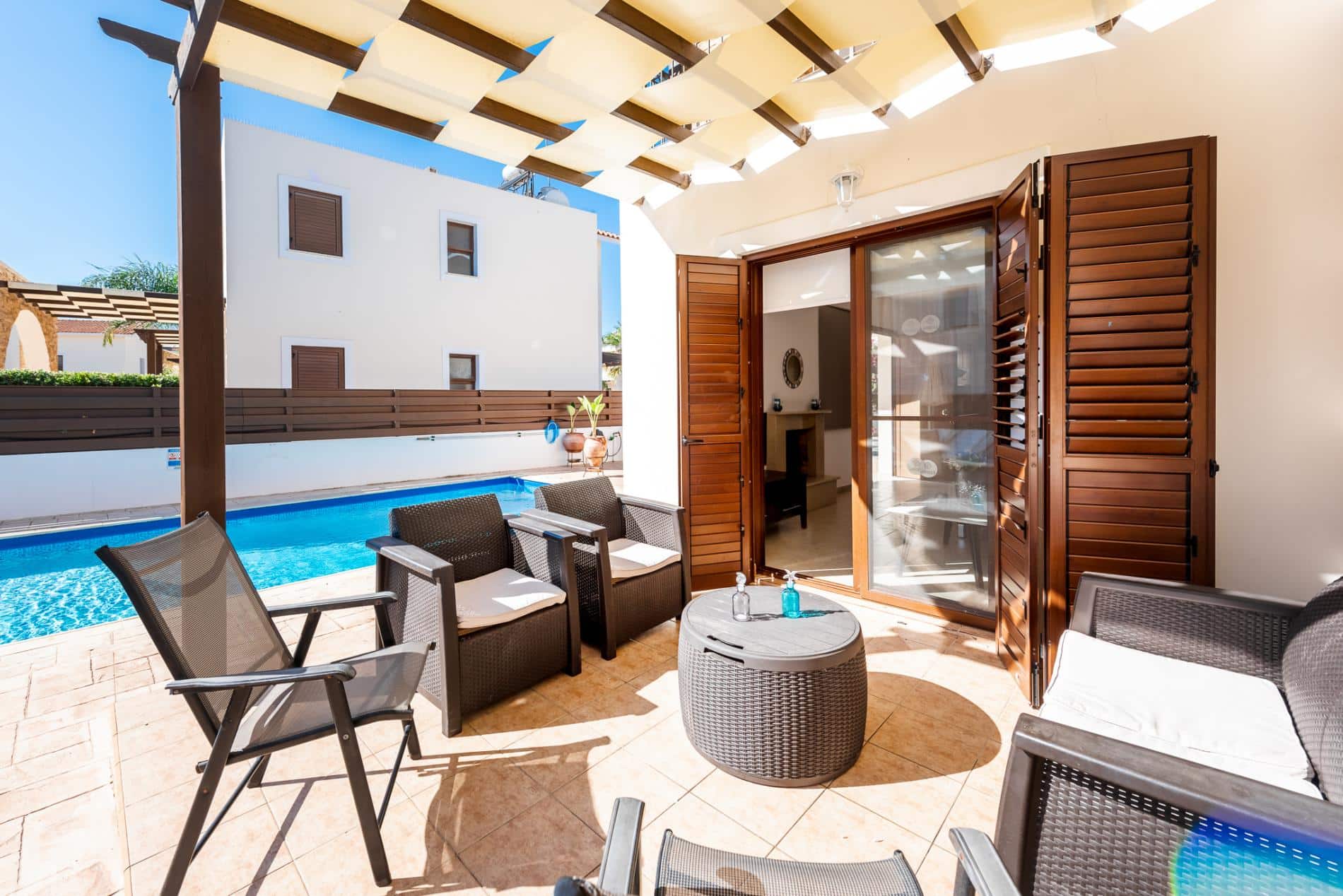 Villa Iris by Ezoria Villas