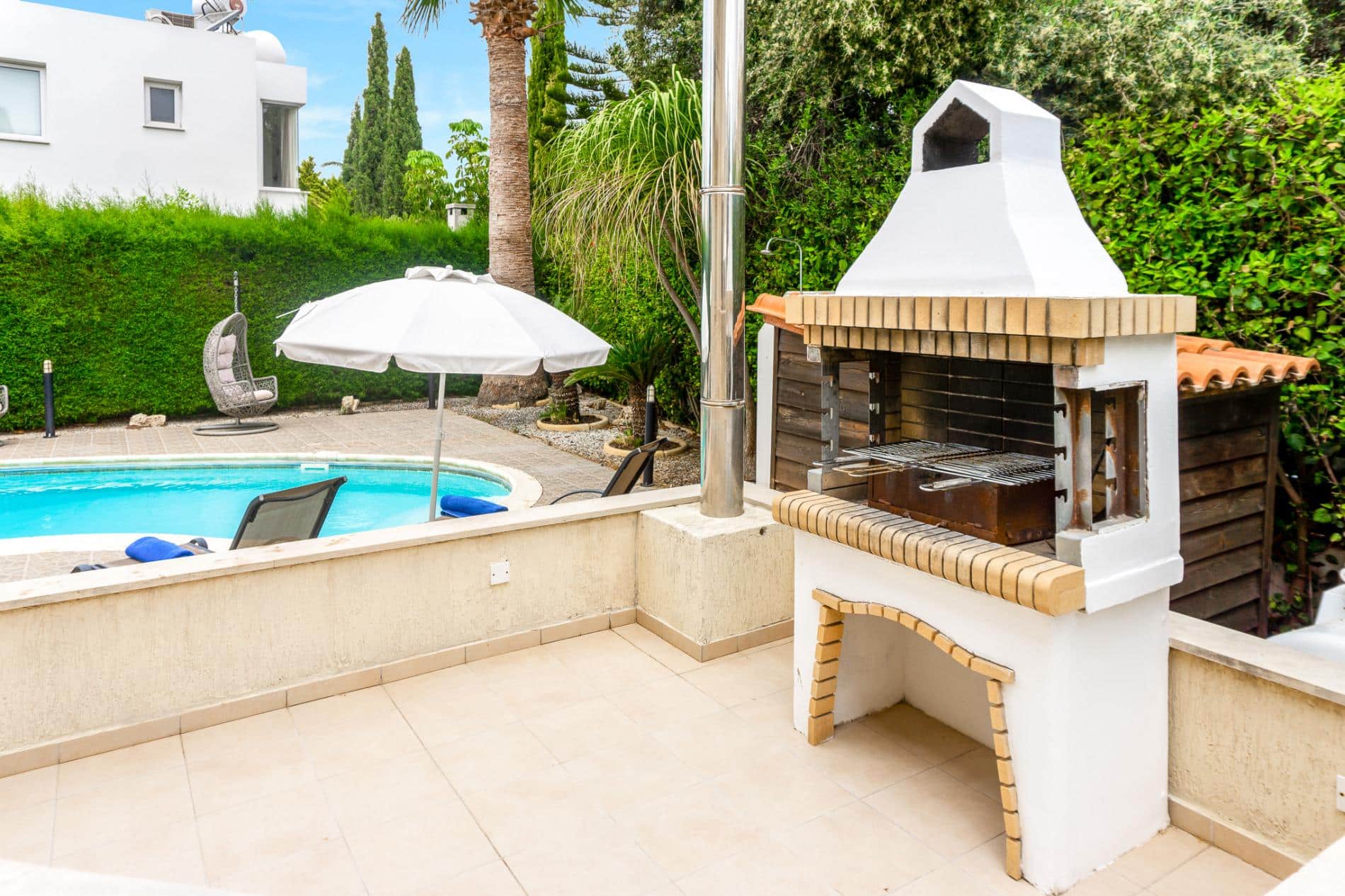 Villa Deja Blue by Ezoria Villas - image 3