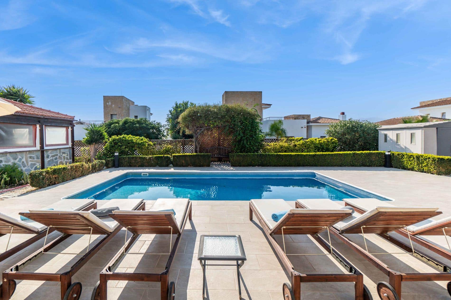 Villa Summerside by Ezoria Villas