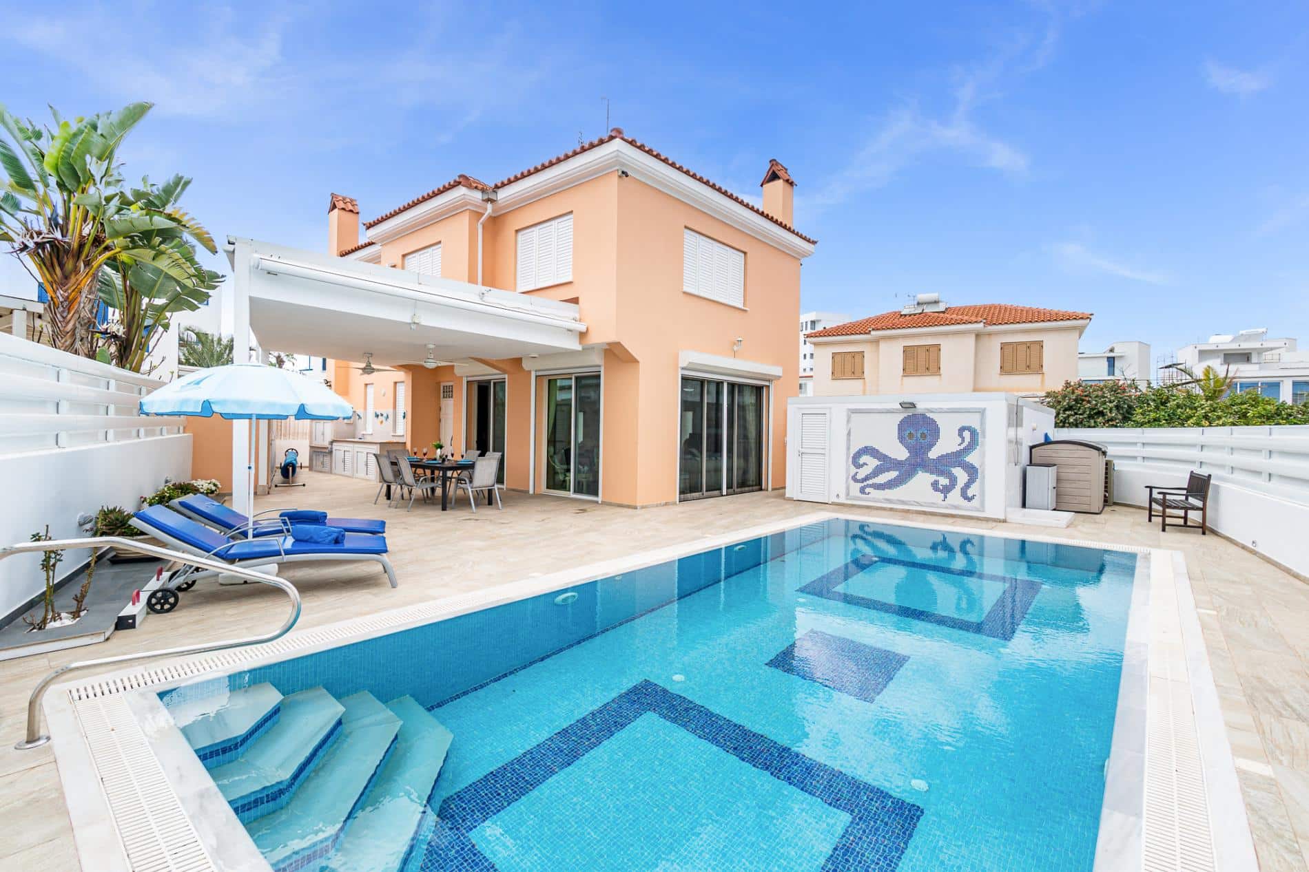 Villa Elliana by Ezoria Villas