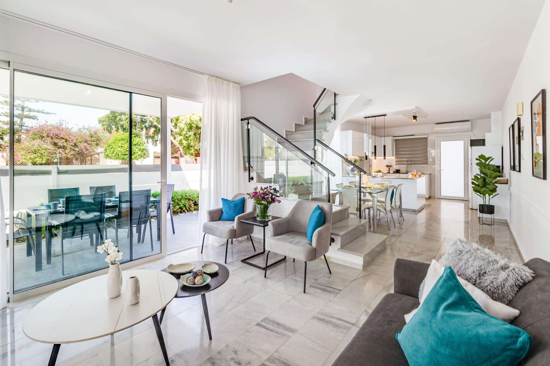 Luxurious ONE Maisonette by Ezoria Villas