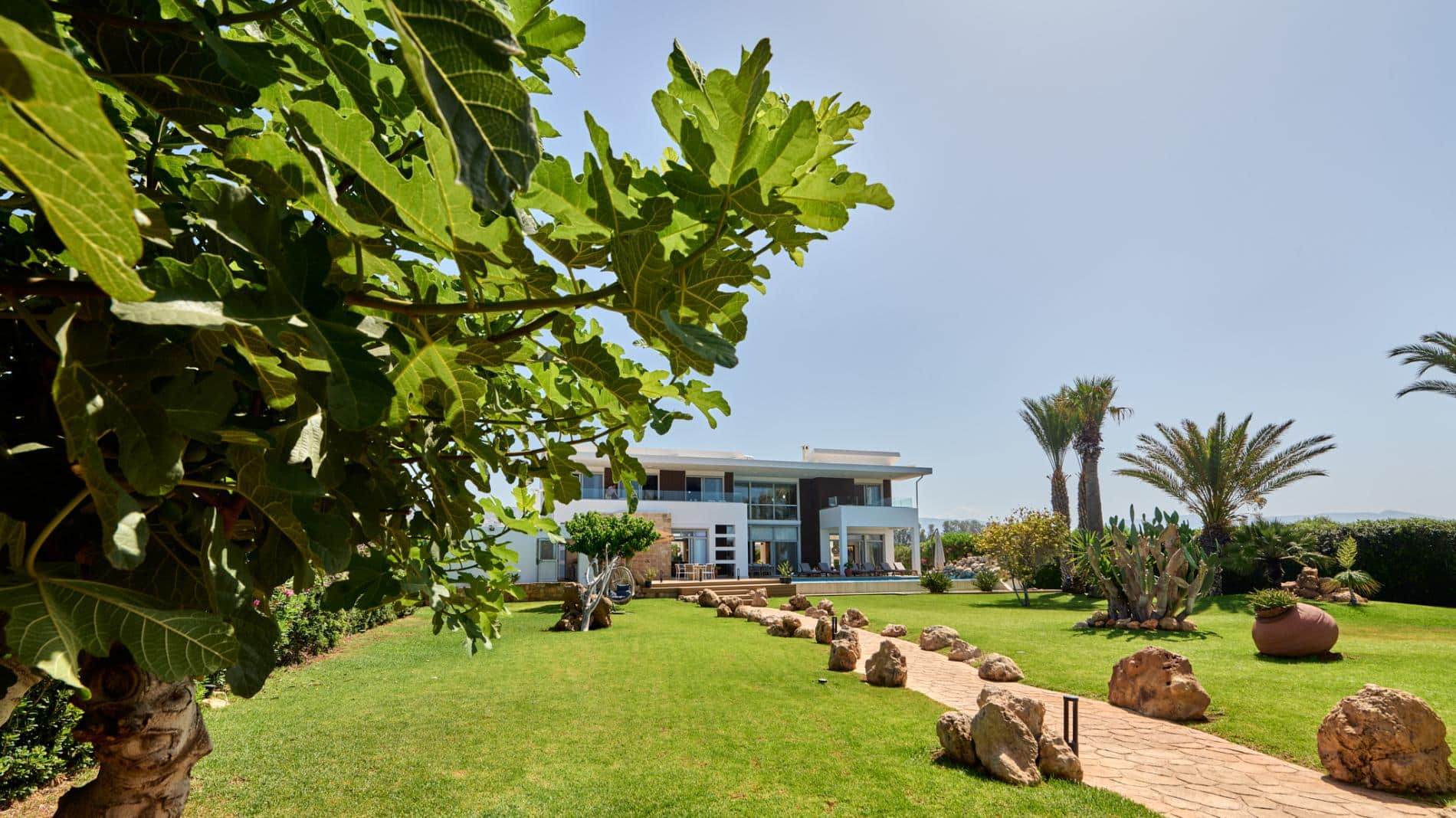 Seafront Villa Kyma by Ezoria Villas - image 4