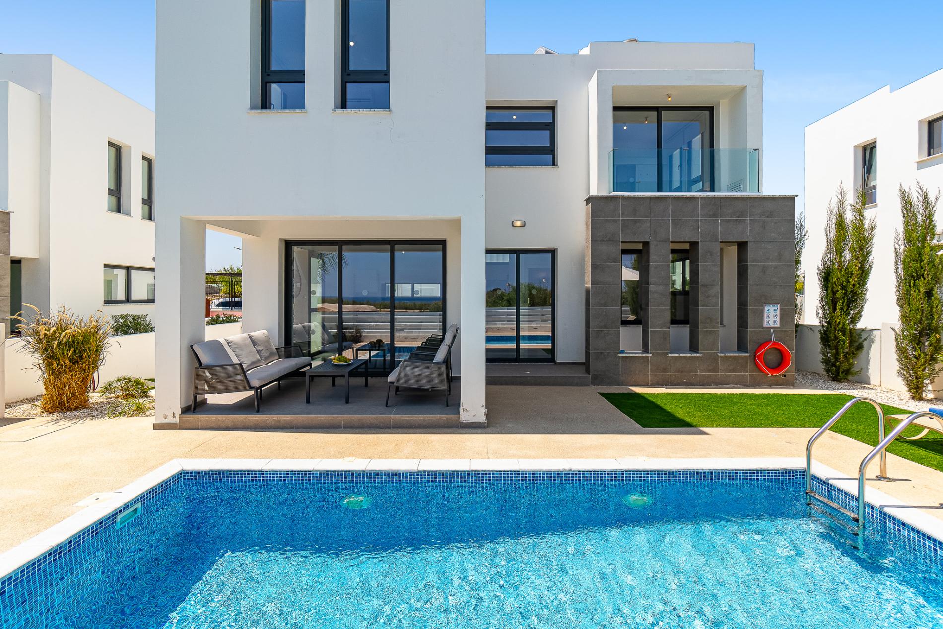 Villa Alassia 19 by Ezoria villas