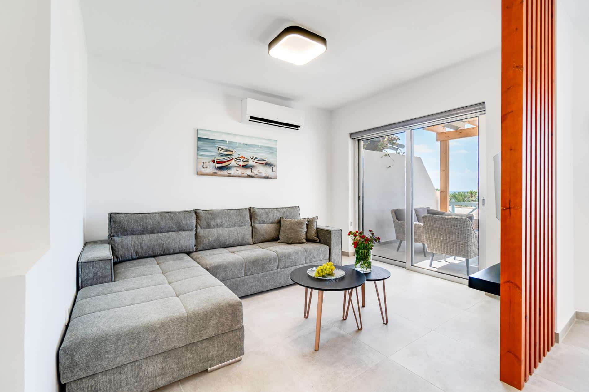 Villa Wave Blue by Ezoria Villas