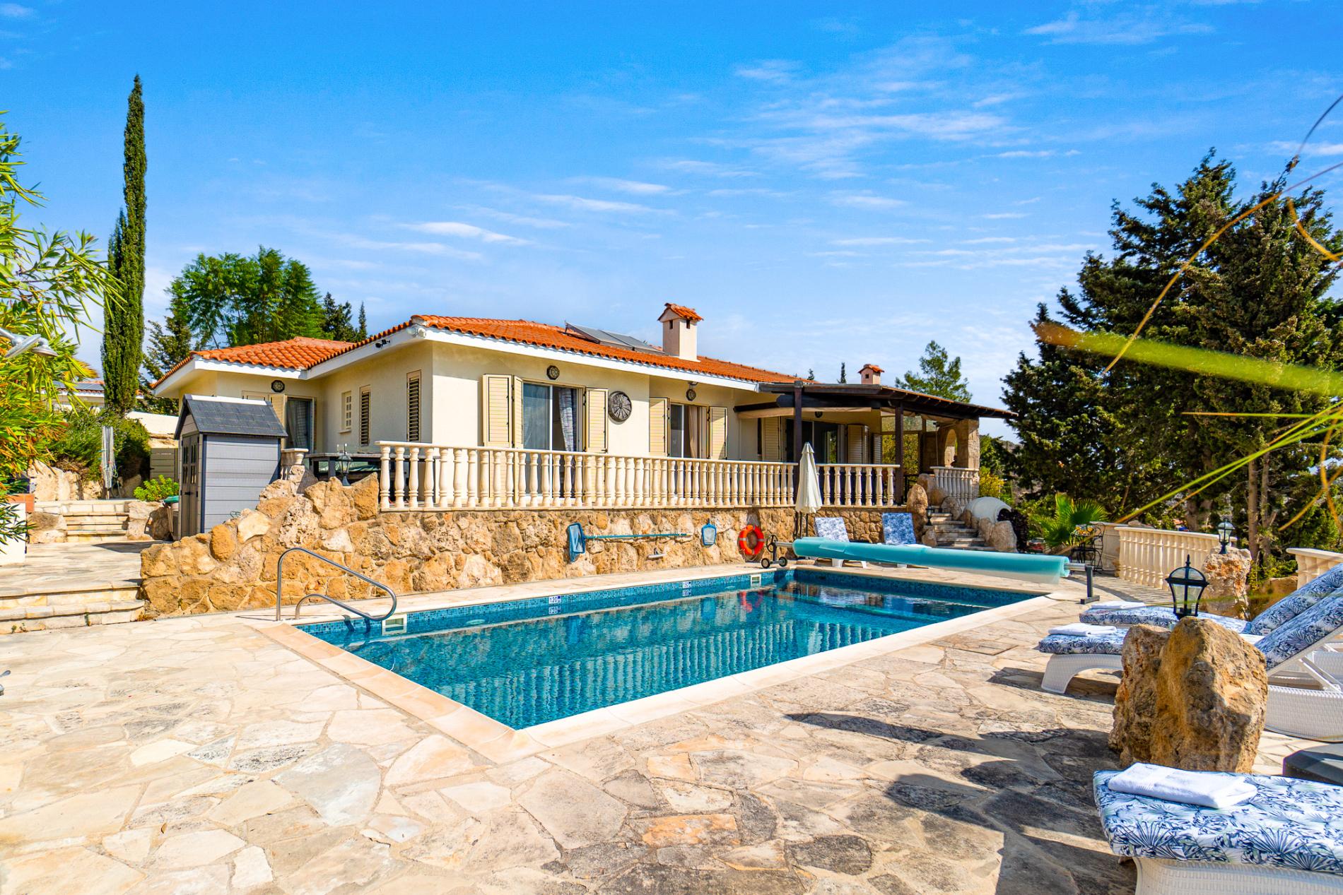 Villa Aris by Ezoria Villas