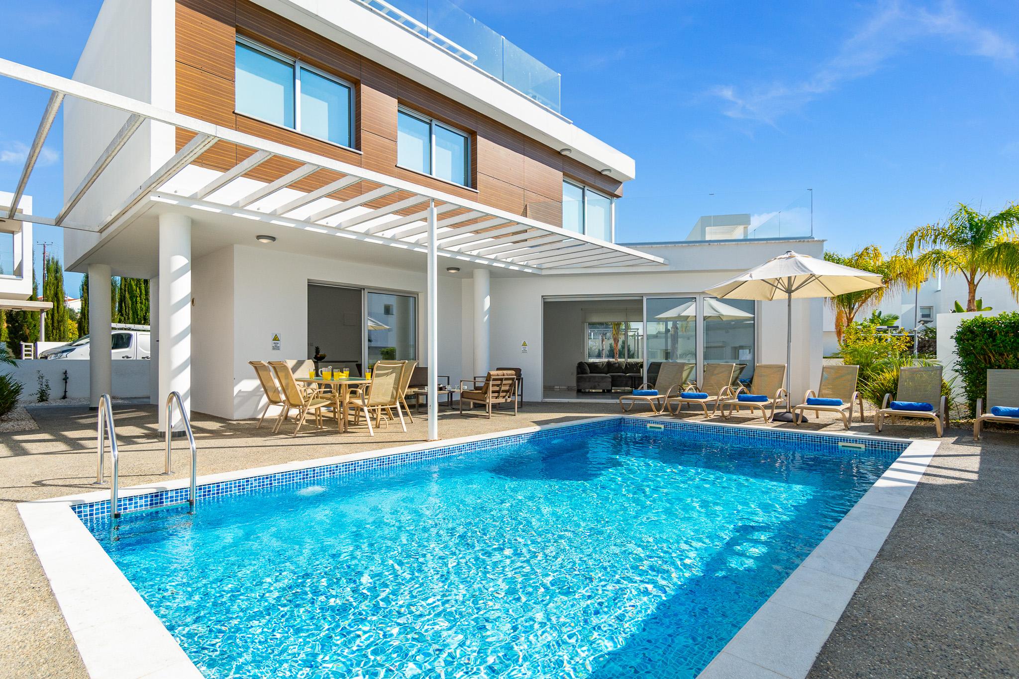 Villa Elite Blu by Ezoria Villas