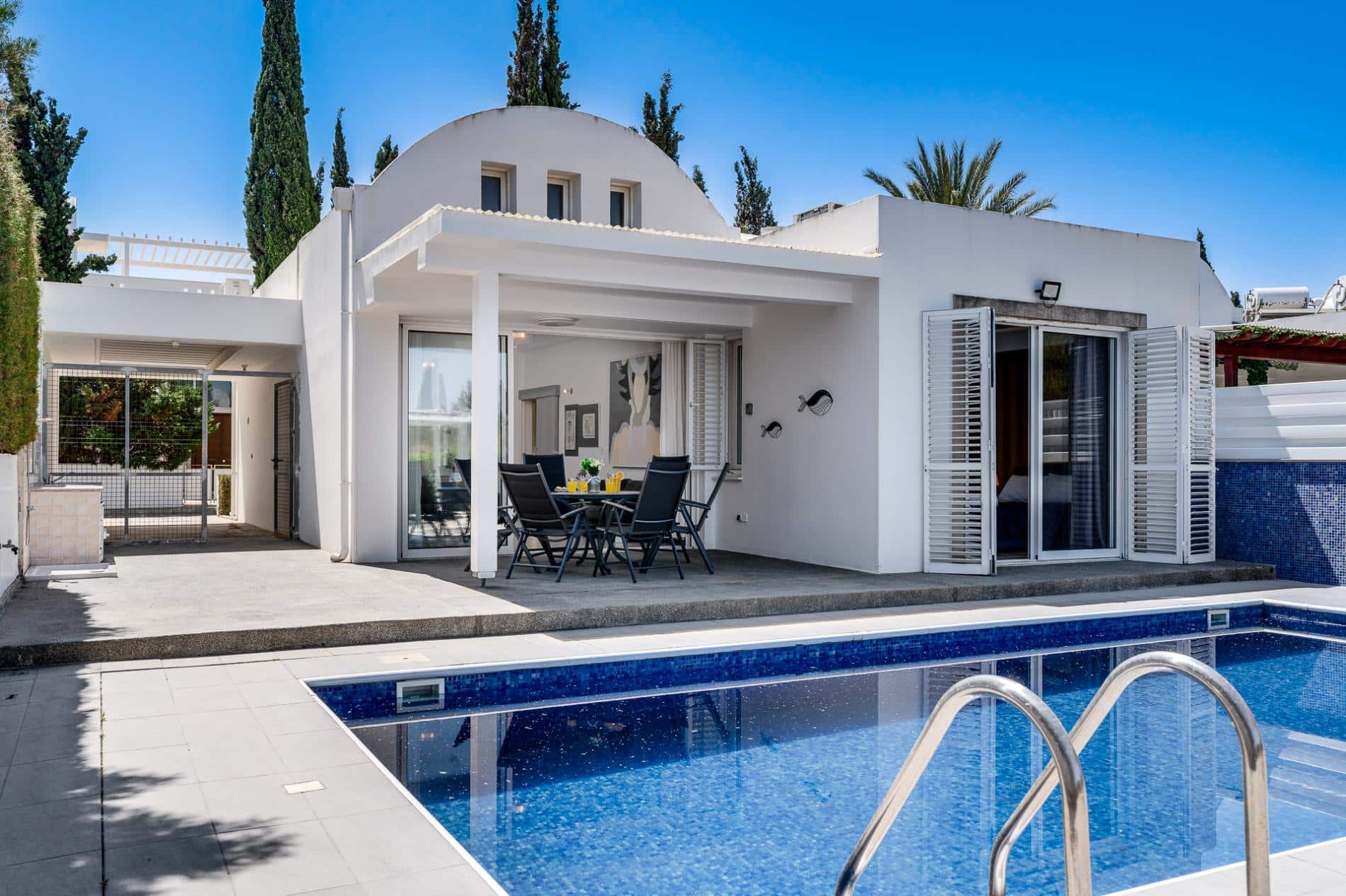 Villa Zina by Ezoria Villas