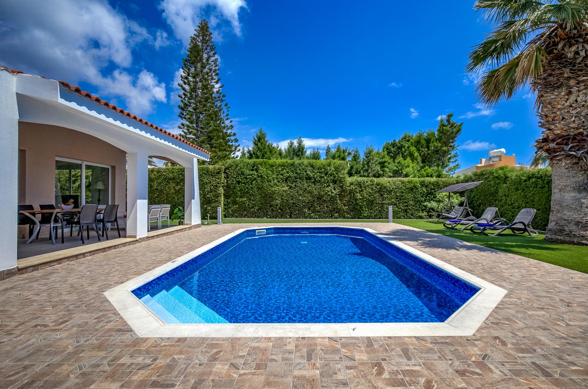 Villa Casa Bella by Ezoria Villas