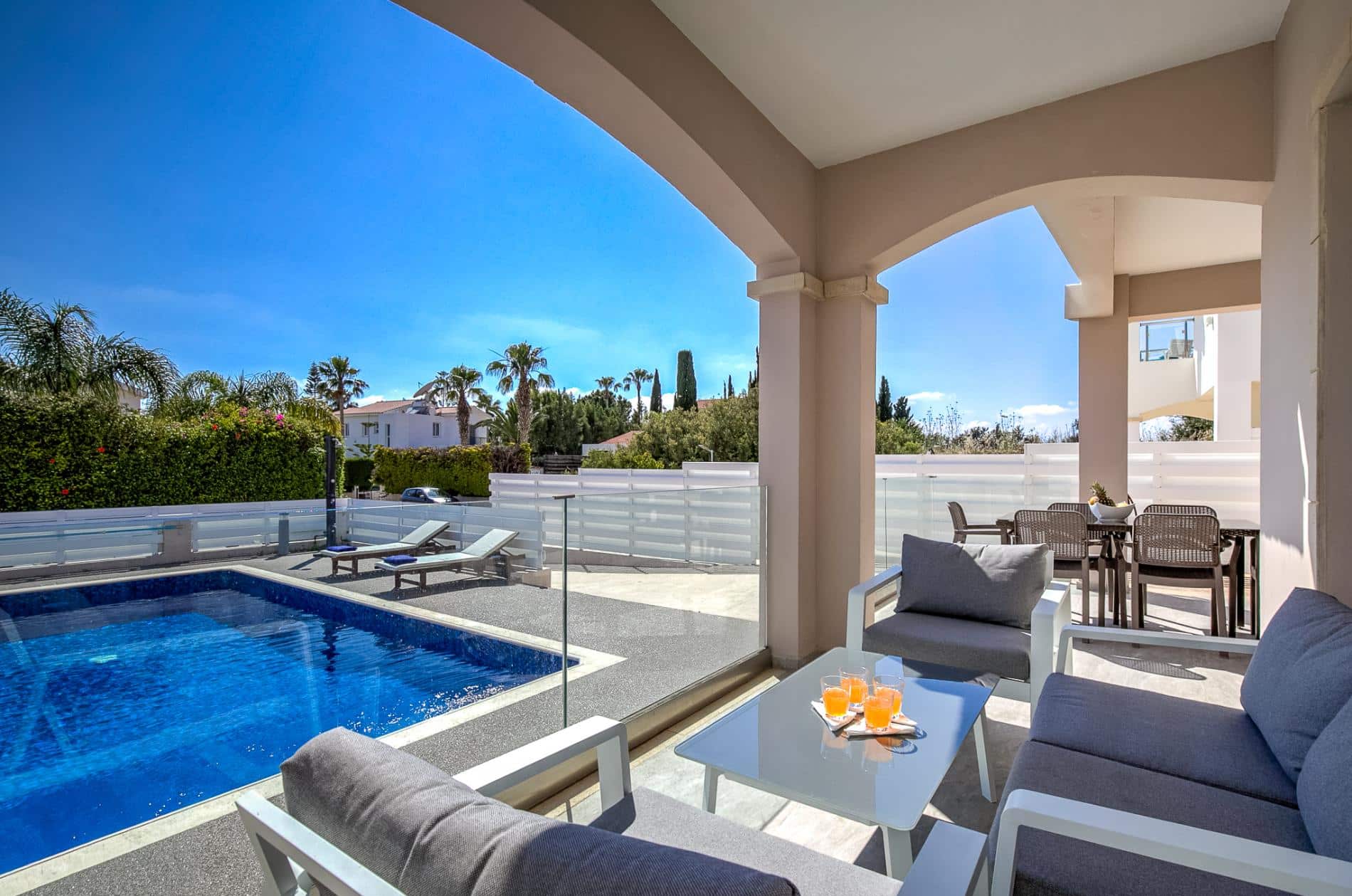 Villa Crystal by Ezoria Villas - image 2