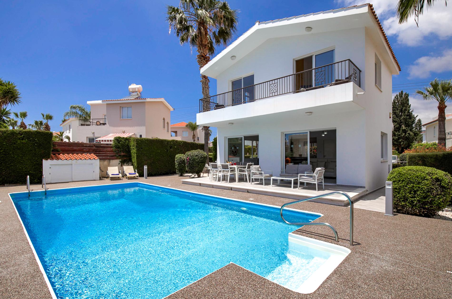 Villa Roker by Ezoria Villas - image 4