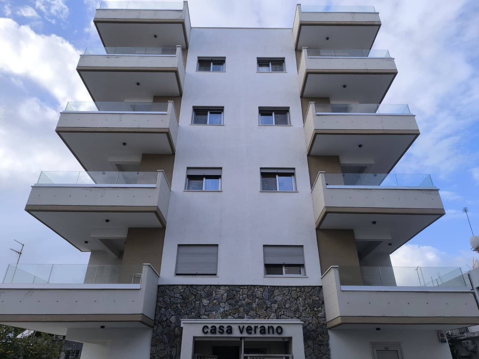 Casa Verano Apt 102 by Ezoria Villas