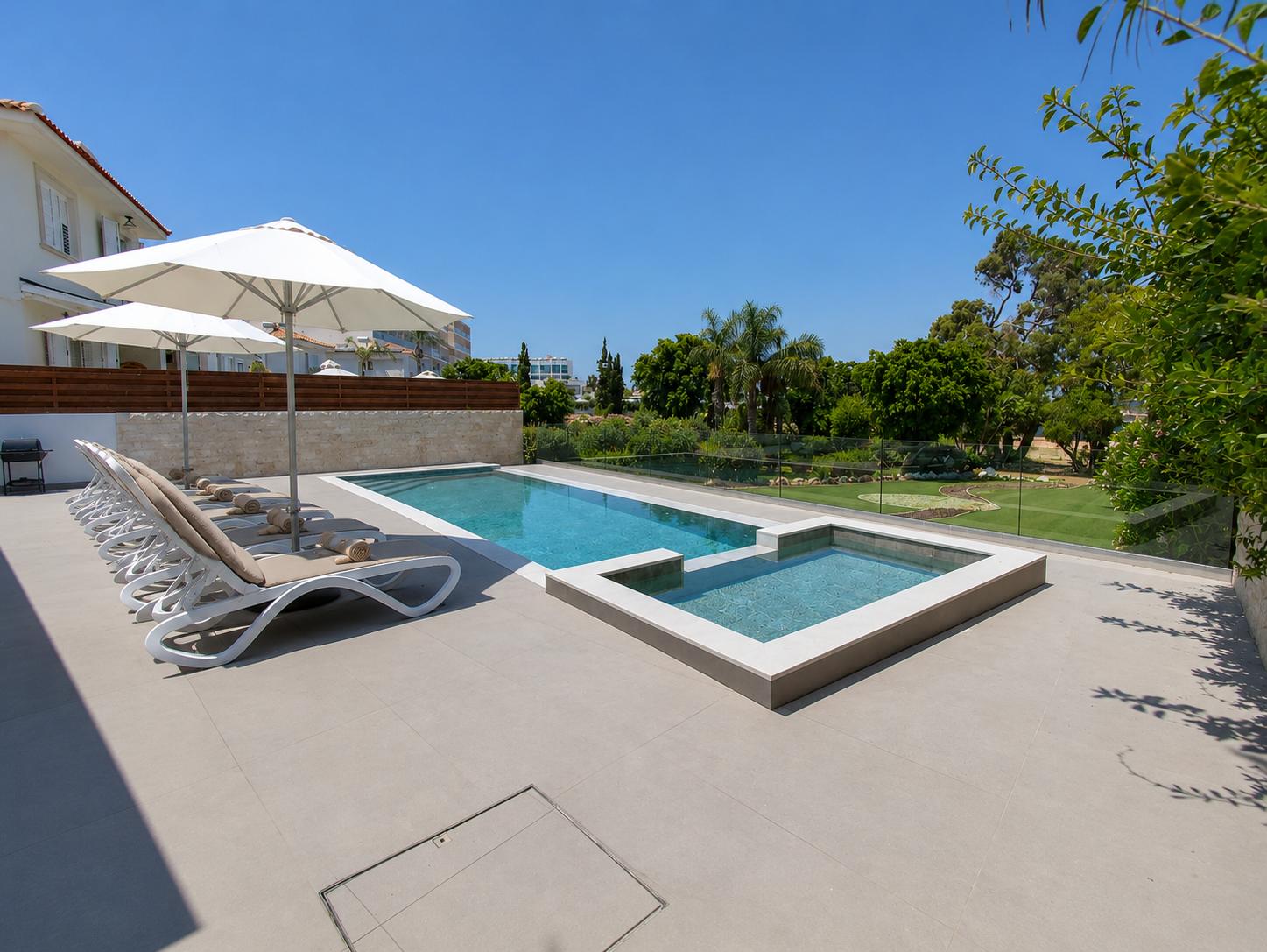 Villa Bella Vista by Ezoria Villas - image 2